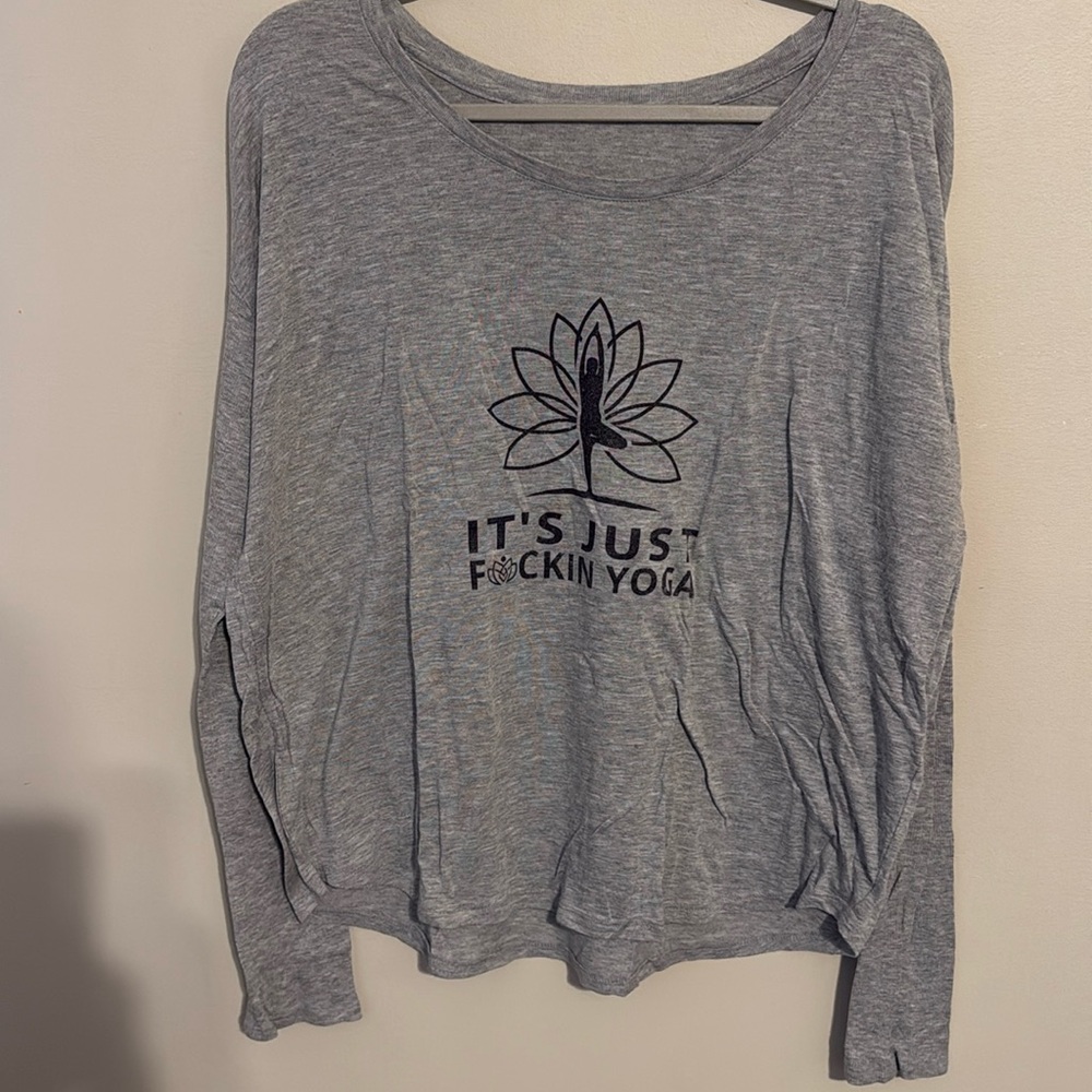 Long sleeve yoga tee